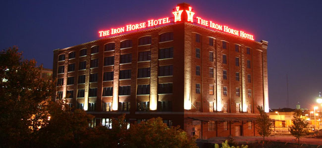 The Iron Horse Hotel to Milwaukee International Airport Car Service