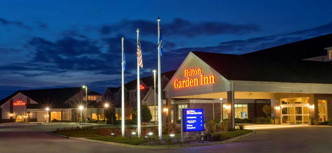 Hilton Garden Inn Northwest Conference Center to Milwaukee International Airport Car Service