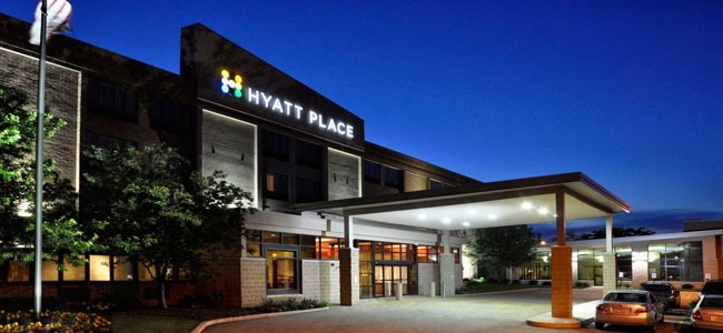 Hyatt Place West to Milwaukee International Airport Car Service
