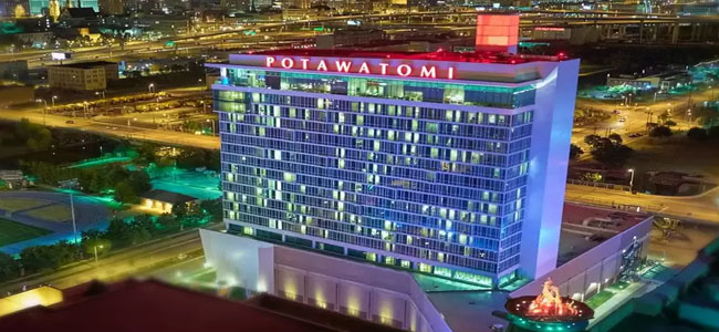 Potawatomi Hotel and Casino to Milwaukee International Airport Car Service